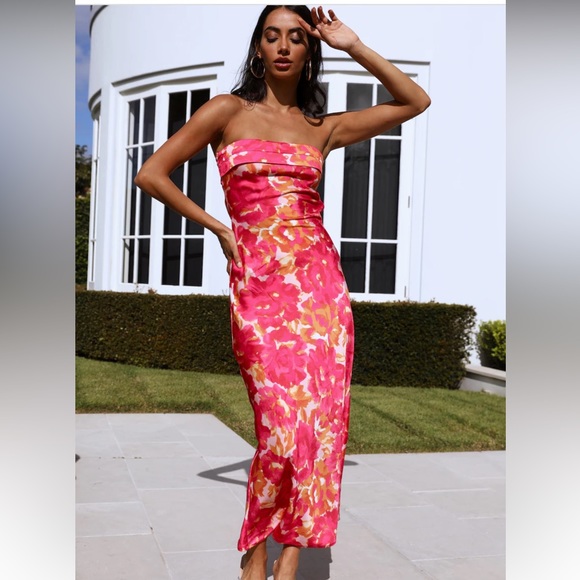 Letters Of Mine Maxi Dress Pink by Hello Molly - Picture 1 of 3